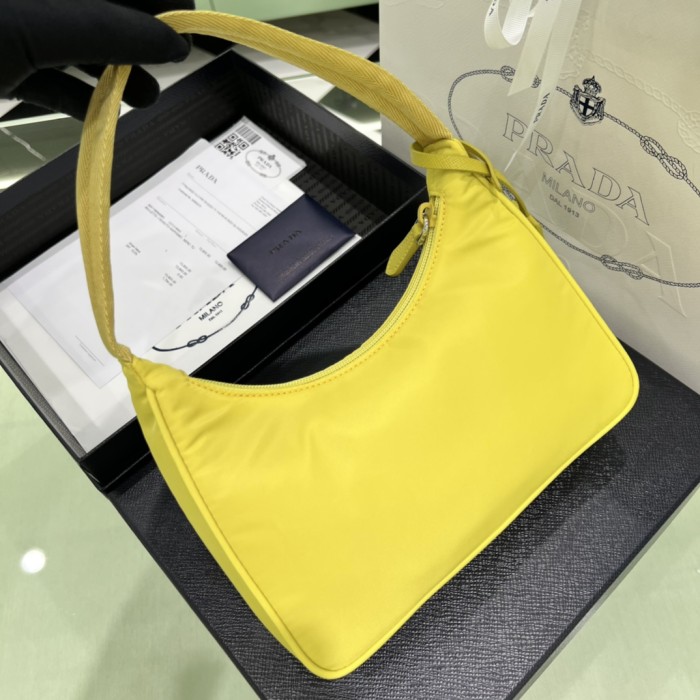 Re-Edition 2005 Re-Nylon And Saffiano Mini Bag“22*17*6CM”-054=