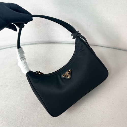 Re-Edition 2005 Re-Nylon And Saffiano Mini Bag“22*17*6CM”-054=