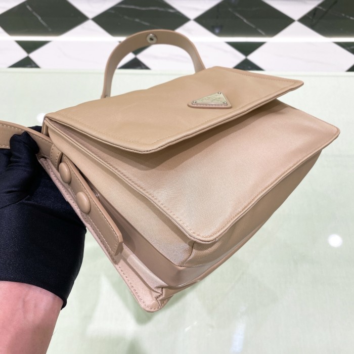 Padded Re-Nylon Shoulder Bag“23*16*11CM”-088=