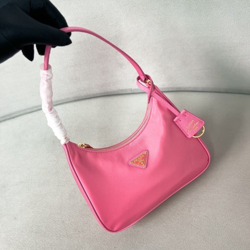 Re-Edition 2005 Re-Nylon Handbag“22*18*6.5CM”-005=