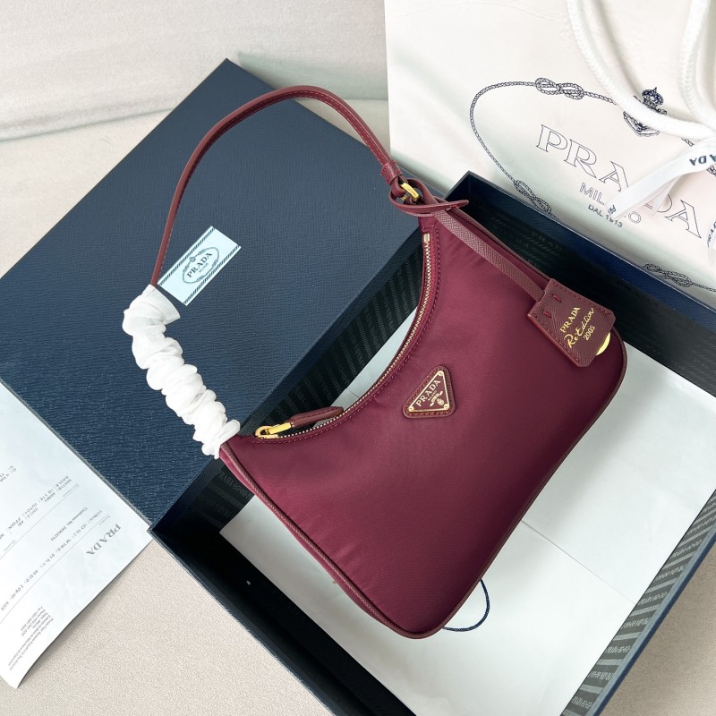 Re-Edition 2005 Re-Nylon Handbag“22*18*6.5CM”-005=