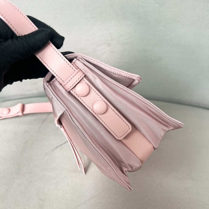 Padded Re-Nylon Shoulder Bag“23*16*11CM”-088=
