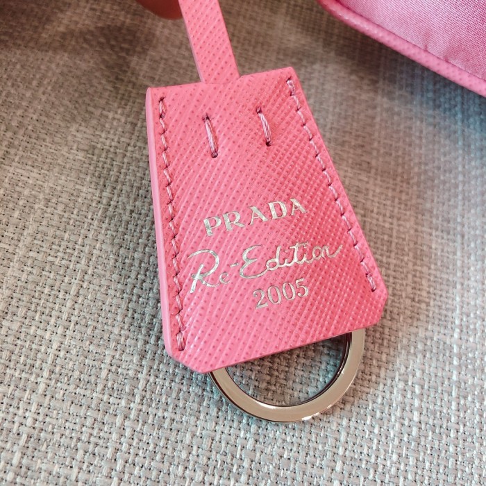 Re-Edition 2005 Re-Nylon Handbag“22*18*6.5CM”-005=