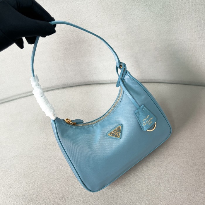 Re-Edition 2005 Re-Nylon Handbag“22*18*6.5CM”-005=