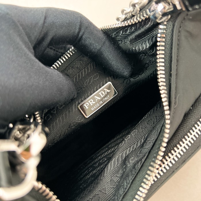 Re-Nylon And Brushed Leather Bag“22*19.5*6CM”-088=