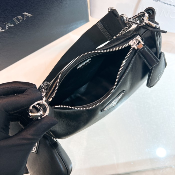 Re-Edition 2005 Leather Bag“22*18*6.5CM”-088=