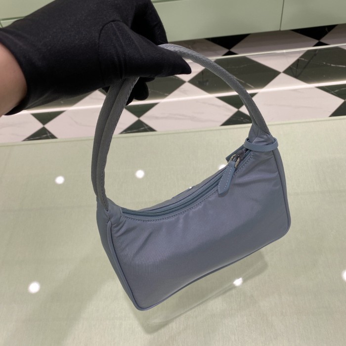 Re-Edition 2005 Re-Nylon And Saffiano Mini Bag“22*17*6CM”-054=