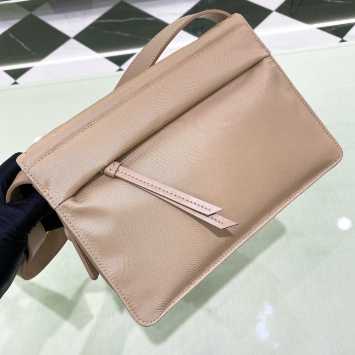 Padded Re-Nylon Shoulder Bag“23*16*11CM”-088=