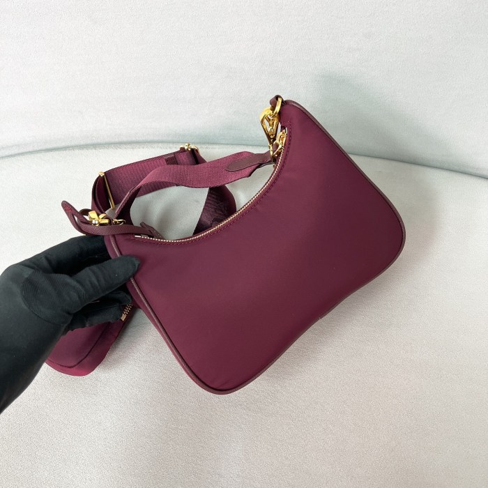 Re-Edition 2005 Re-Nylon bag“22*18*6.5CM”-086=