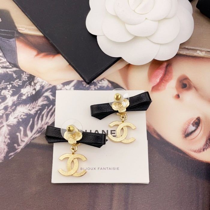 Earring 06=