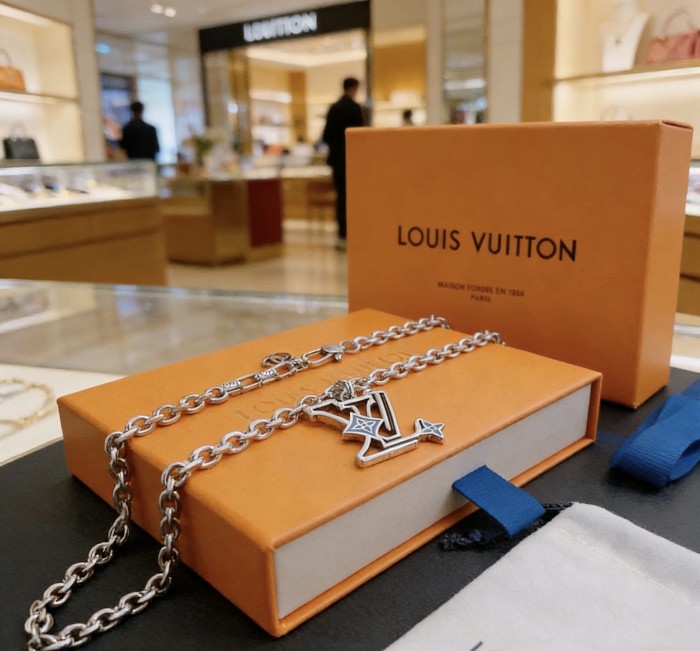 Necklace 021=