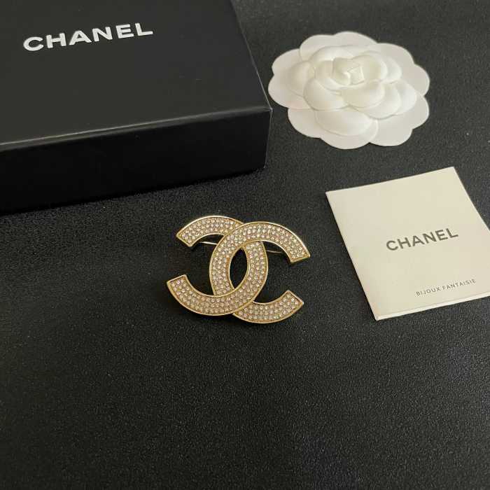 Brooch 55=
