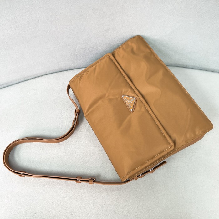 Traveller Re-Nylon Large Padded Shoulder Bag“36*28*14CM”-0801=
