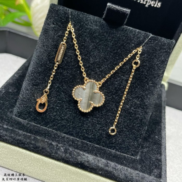Necklace 001=