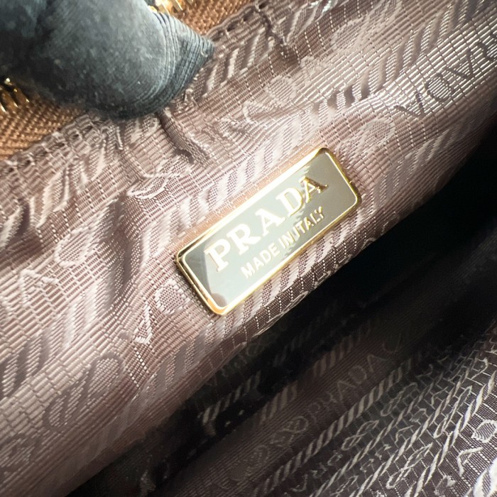 Re-edition 2005 Re-Nylon Bag“22*18*6CM”-088=