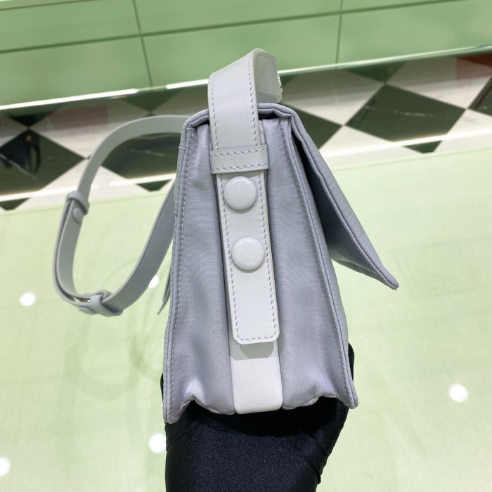 Padded Re-Nylon Shoulder Bag“23*16*11CM”-088=