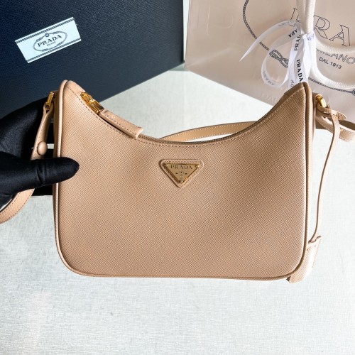 Re-Edition Saffiano Leather Bag“22*18*6CM”-089=