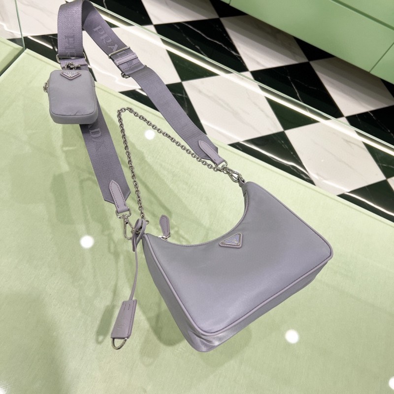 Re-Edition 2005 Re-Nylon Handbag“22*18*6.5CM”-005=