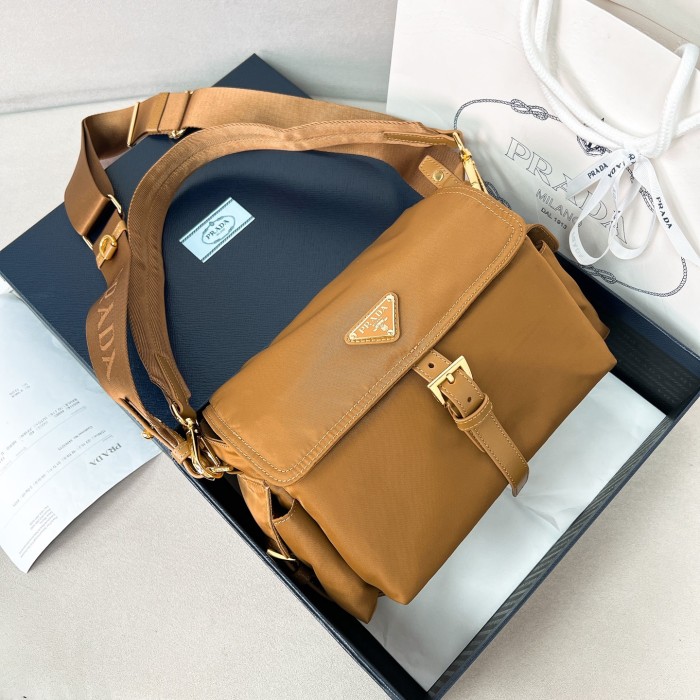 Explore Medium Re-Nylon Shoulder Bag With Flap“30*14*10CM”-088=