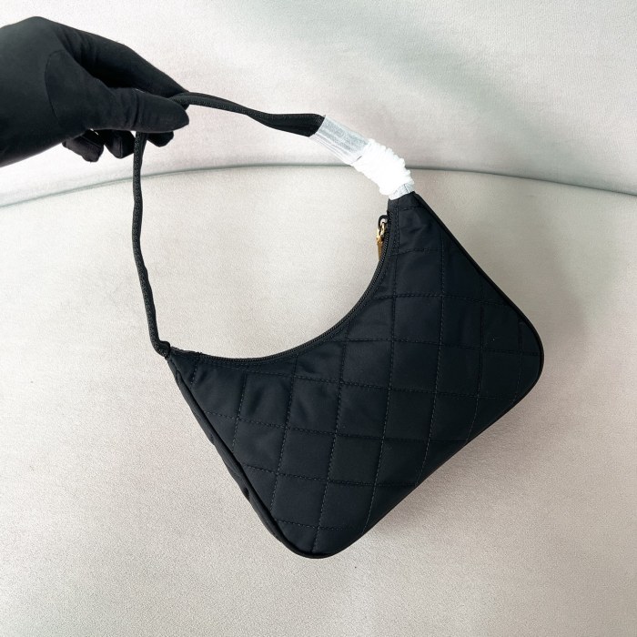 Studded Re-Nylon MiniBag“22*17*6CM”-005=