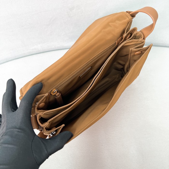 Traveller Medium Padded Re-Nylon Bag“30*21.5*12CM”-089=
