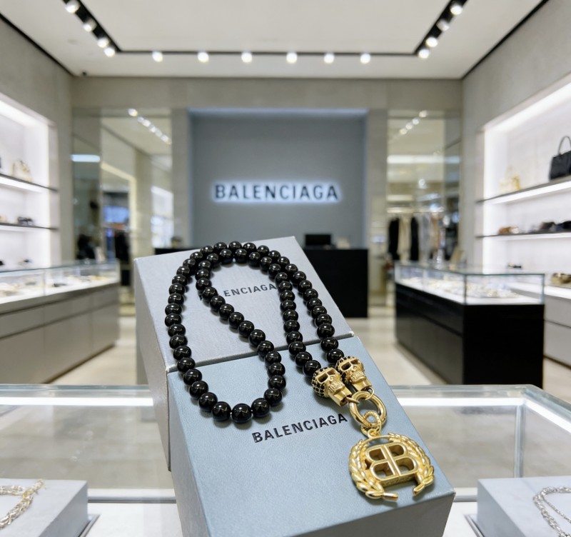 Necklace 541=