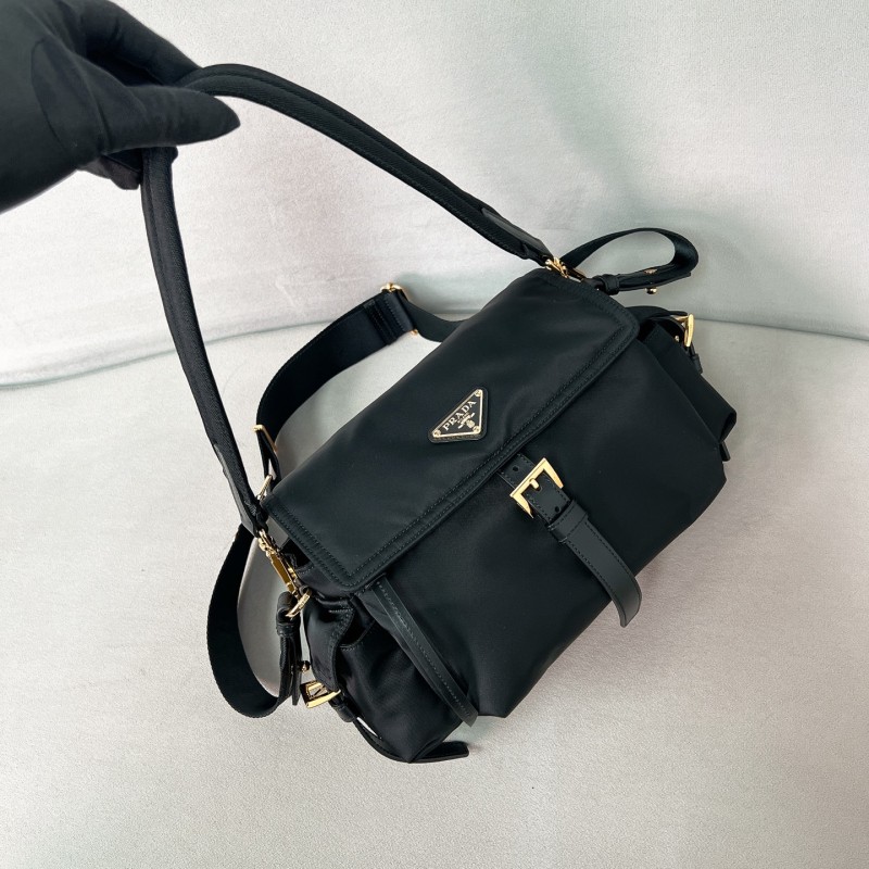 Explore Medium Re-Nylon Shoulder Bag With Flap“30*14*10CM”-088=