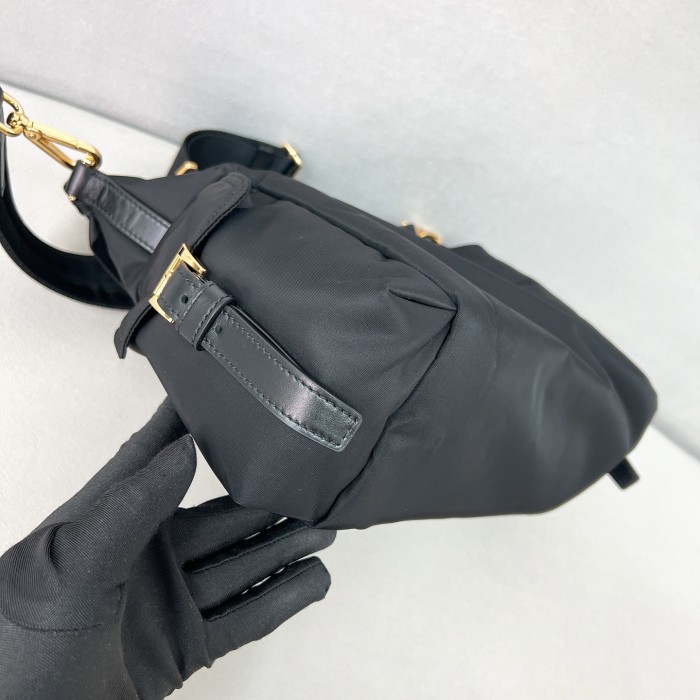 Explore Re-Nylon bag“32*22*11.5CM”-089=