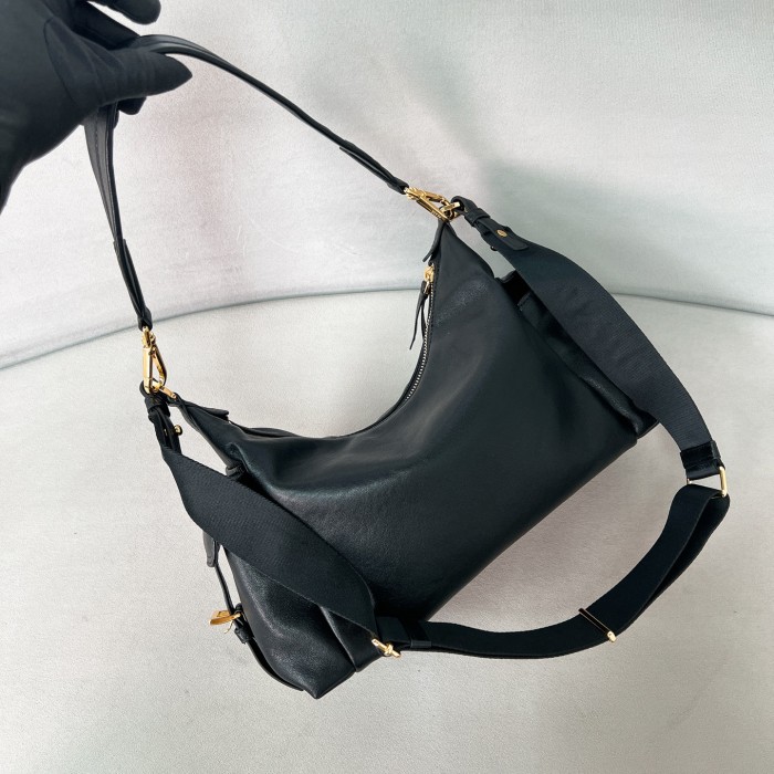 Explore large leather bag“32*22*11.5CM”-0811=