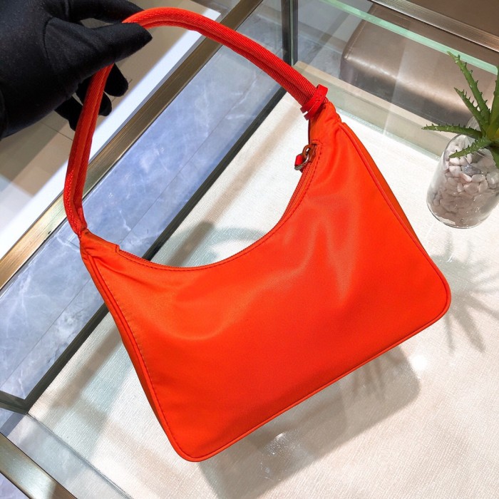 Re-Edition 2005 Re-Nylon And Saffiano Mini Bag“22*17*6CM”-054=