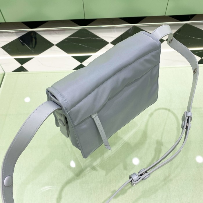 Padded Re-Nylon Shoulder Bag“23*16*11CM”-088=