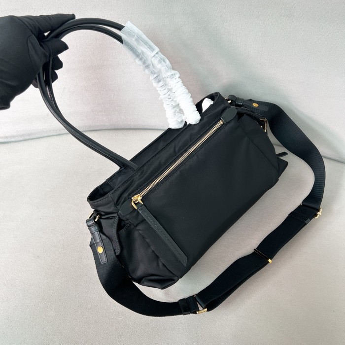 Explore medium Re-Nylon and leather tote bag“30*17*11CM”-089=
