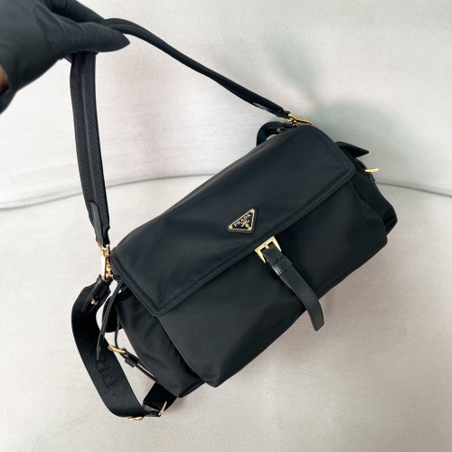 Explore Large Re-Nylon Shoulder Bag With Flap“37.5*19*12CM”-089=