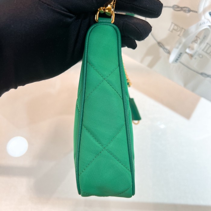 Re-Edition 1995 Chaine Re-Nylon Bag“22*18*6CM”-087=