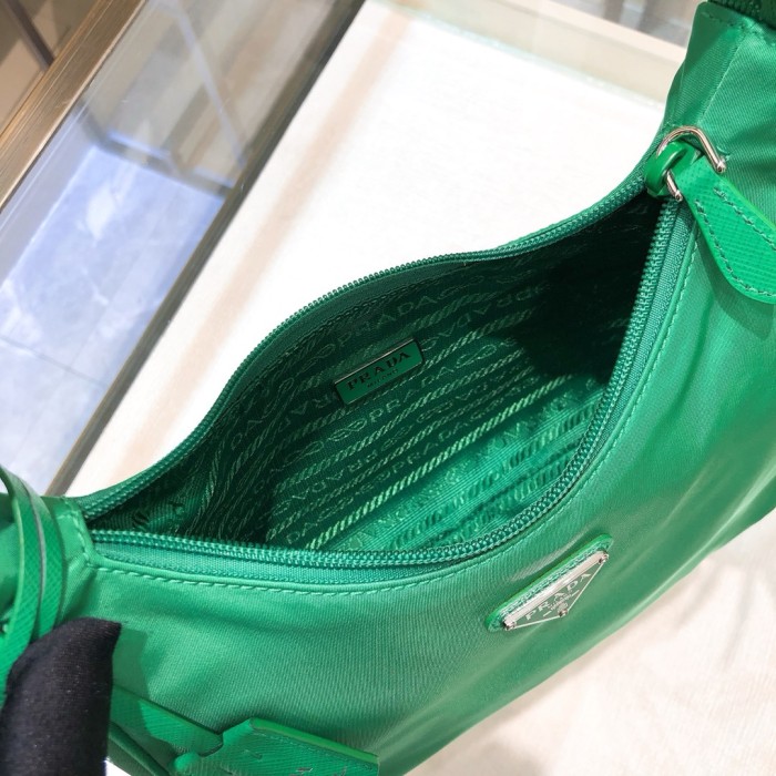 Re-Edition 2005 Re-Nylon And Saffiano Mini Bag“22*17*6CM”-054=