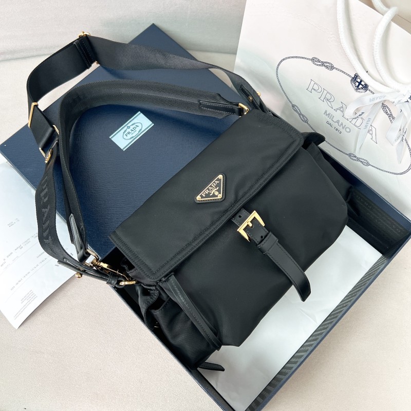 Explore Medium Re-Nylon Shoulder Bag With Flap“30*14*10CM”-088=