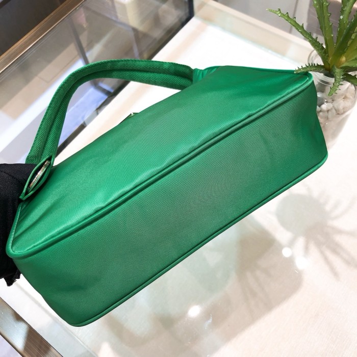 Re-Edition 2005 Re-Nylon And Saffiano Mini Bag“22*17*6CM”-054=