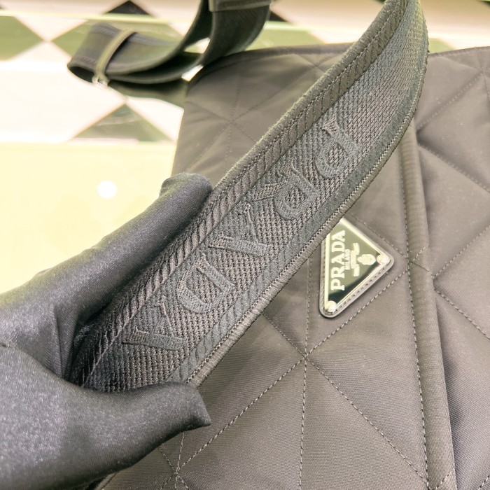 Padded Re-Nylon Shoulder Bag“36*28*14CM”-0811=