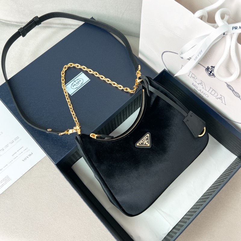 Re-Edition Velvet Shoulder Bag In Black“22*18*6CM”-087=