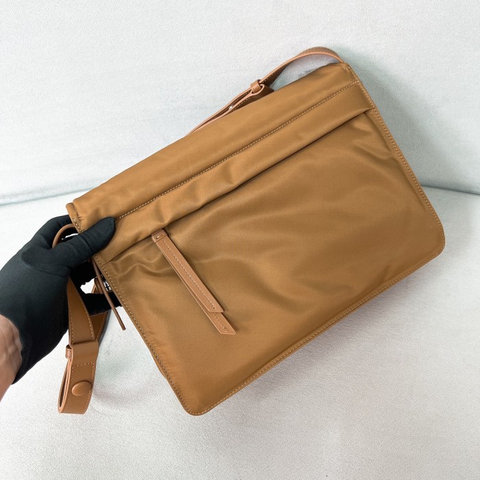 Traveller Medium Padded Re-Nylon Bag“30*21.5*12CM”-089=