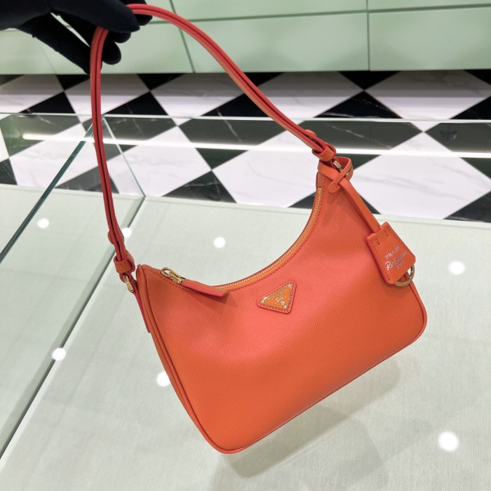Re-Edition Saffiano Leather Bag“22*18*6CM”-088=