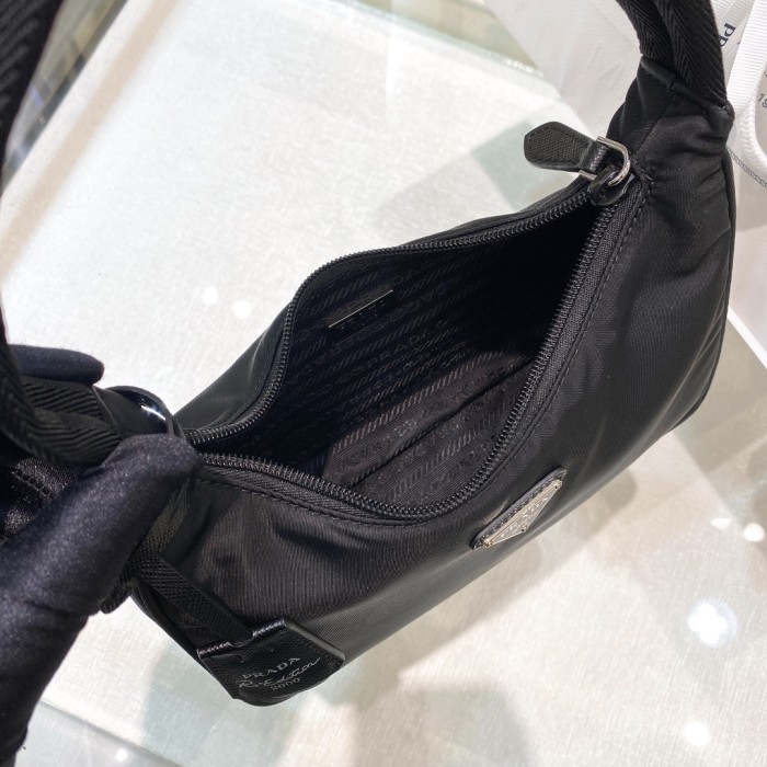 Re-Edition 2005 Re-Nylon And Saffiano Mini Bag“22*17*6CM”-054=