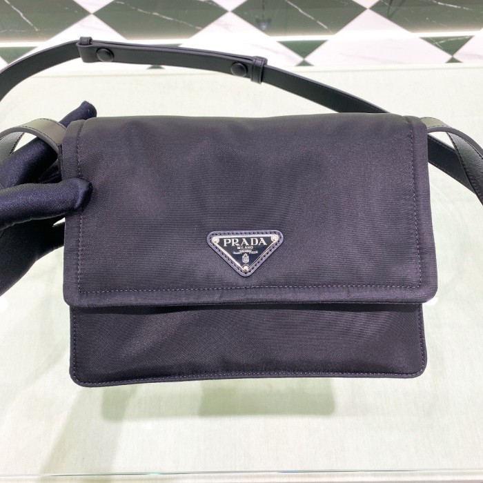 Padded Re-Nylon Shoulder Bag“23*16*11CM”-088=