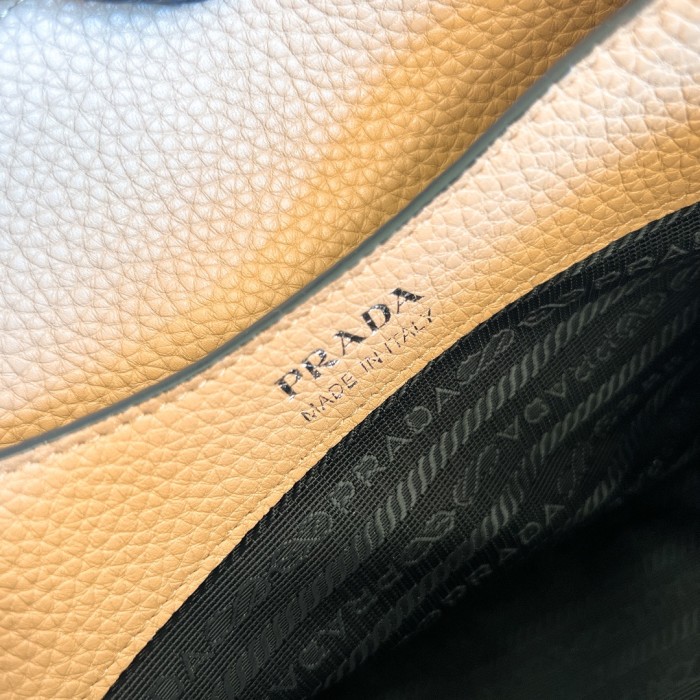 Logo-Embellished Leather Mini Bag“23*21*10CM”-0811=