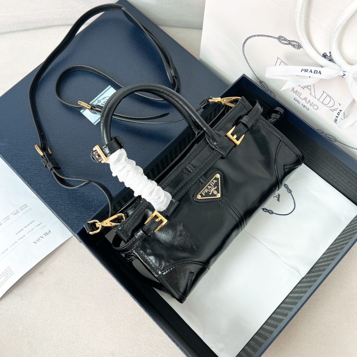 Bonnie mini leather handbag“23.5*12*9CM”-089=