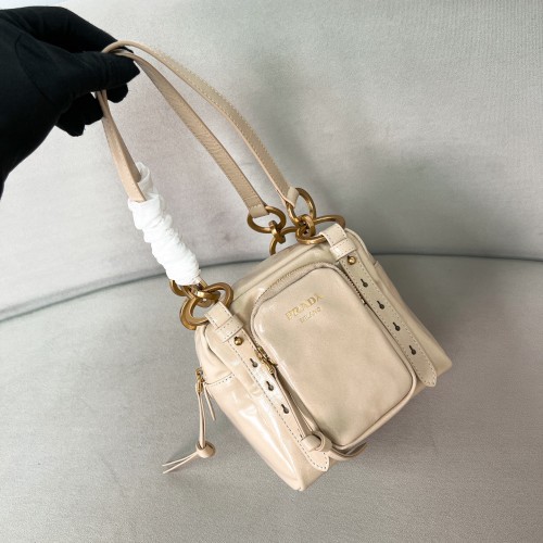 Dangle Leather Top-Handle Mini-Bag“14*14.5*13CM”-089=