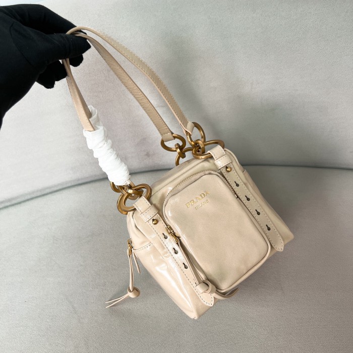 Dangle Leather Top-Handle Mini-Bag“14*14.5*13CM”-089=