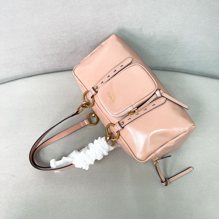 Dangle Medium Leather Top-Handle Bag“30*14*13.5CM”-0801=