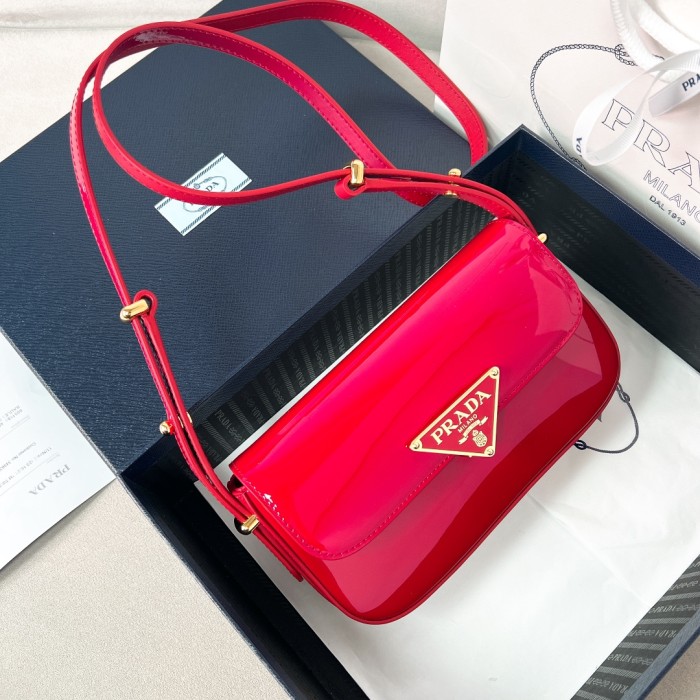 Logo-Plaque Glossy Leather Cross-Body Bag“20.5*10.5*4CM”-089=