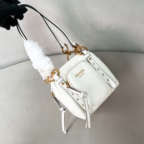 Dangle Leather Toper Thop Handle Mini“14*14.5*13CM”-089=